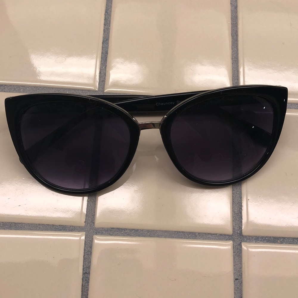 black cat eye sunglasses